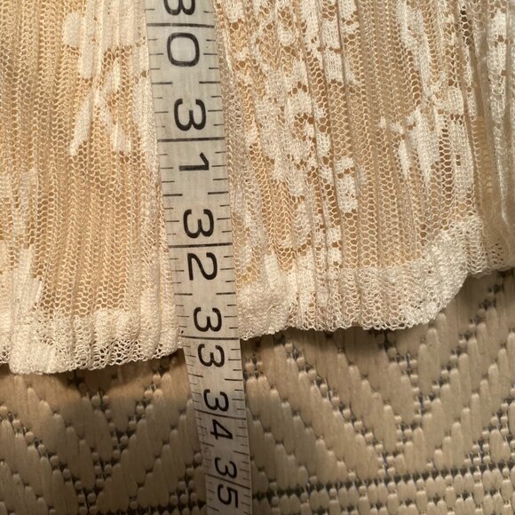 NWT Lulus Lace Mini Dress Size L Coquette Babydoll Fairy Velvet Seams Feminine - Picture 11 of 11